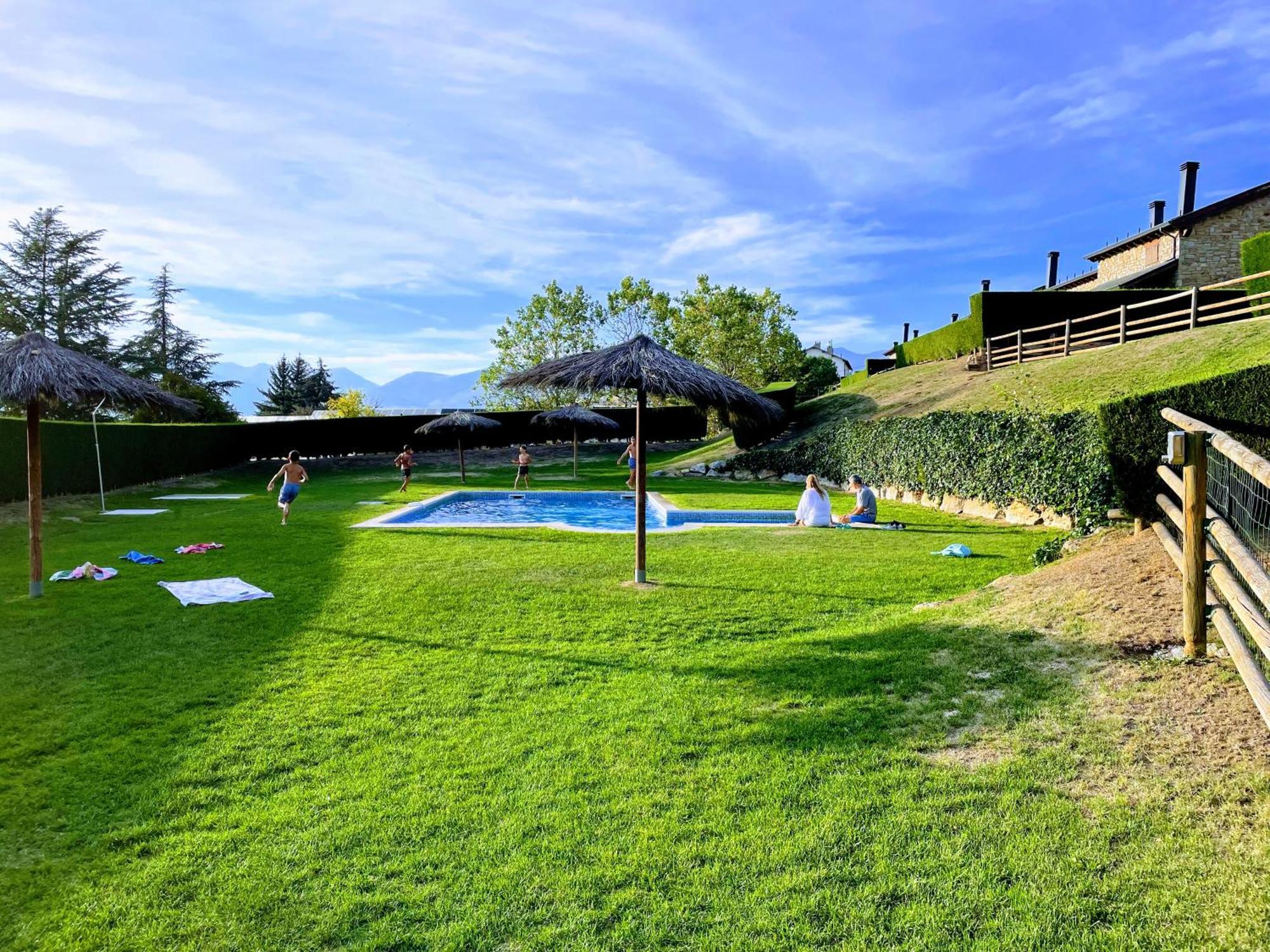Apartamento Renovado Con Jardin Privado, Parking ,Wifi Y Piscina Osséja Exterior foto