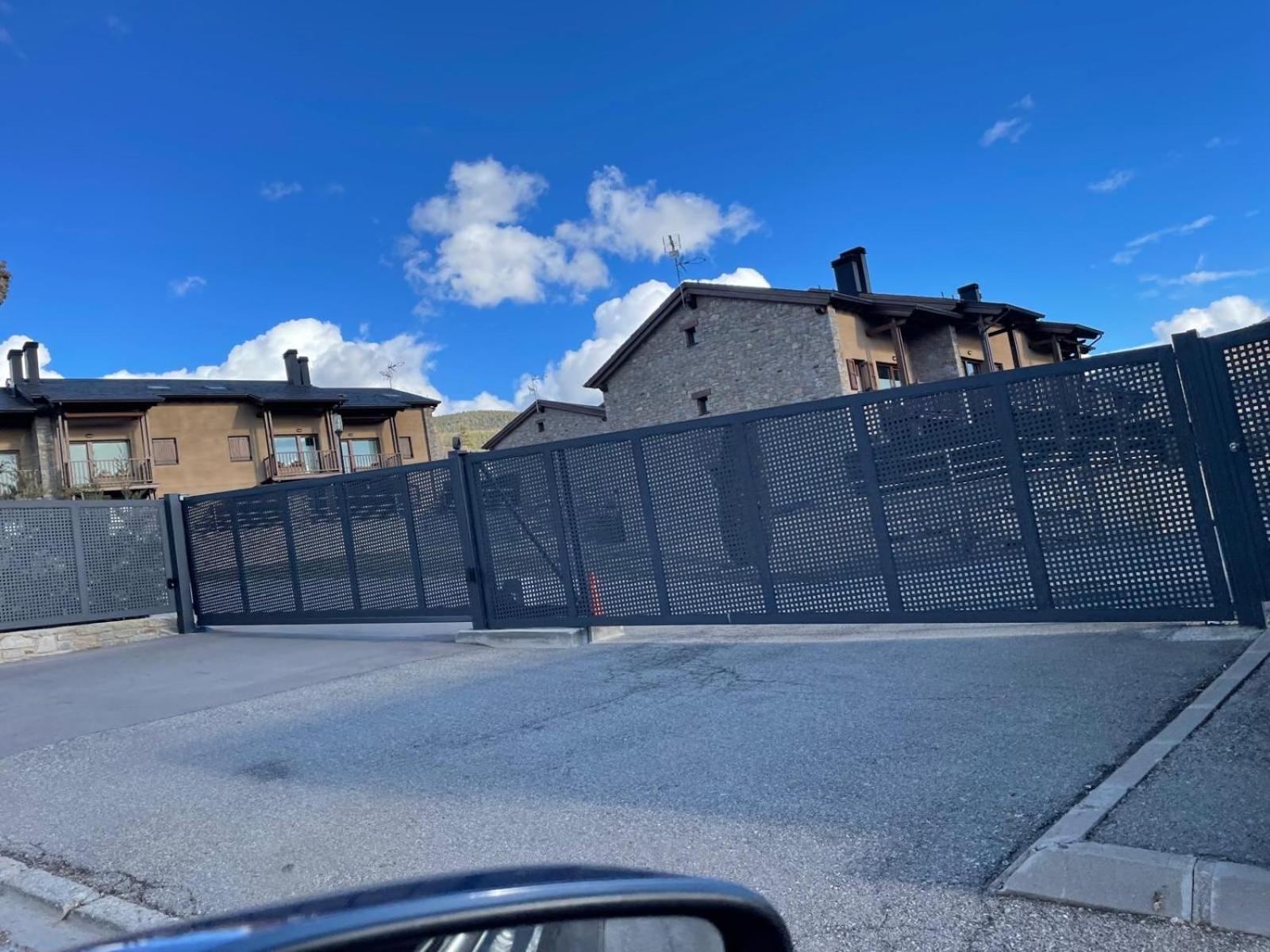 Apartamento Renovado Con Jardin Privado, Parking ,Wifi Y Piscina Osséja Exterior foto