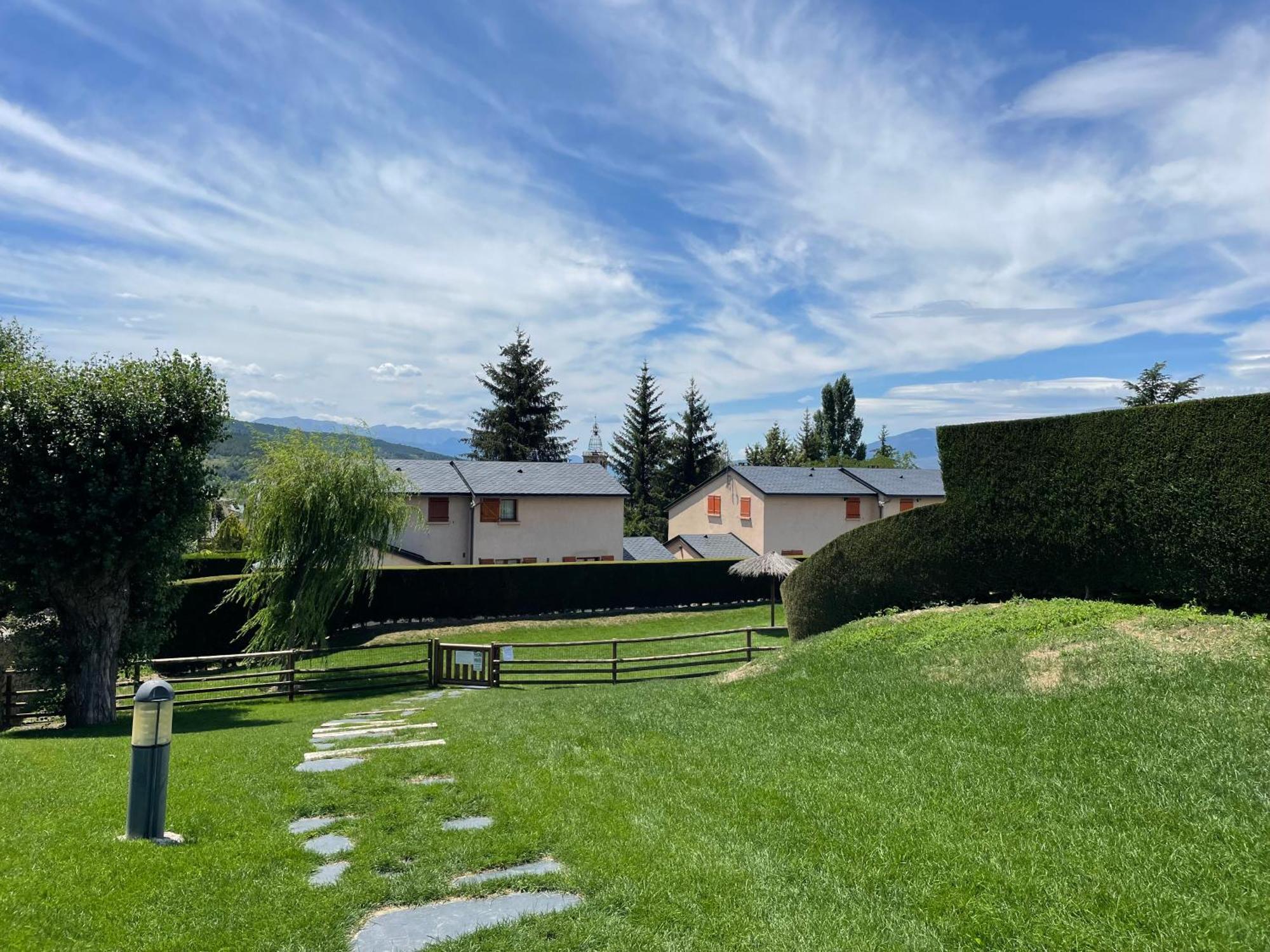 Apartamento Renovado Con Jardin Privado, Parking ,Wifi Y Piscina Osséja Exterior foto